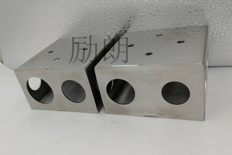 304不銹鋼開關(guān)盒怎么樣?買來有什么用？